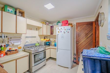 Casa à venda com 109m², 3 quartos e 2 vagasCozinha