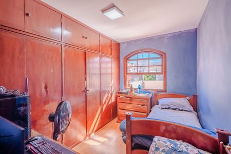 Casa à venda com 109m², 3 quartos e 2 vagasQuarto 2