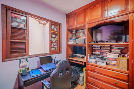 Casa à venda com 109m², 3 quartos e 2 vagasQuarto 3