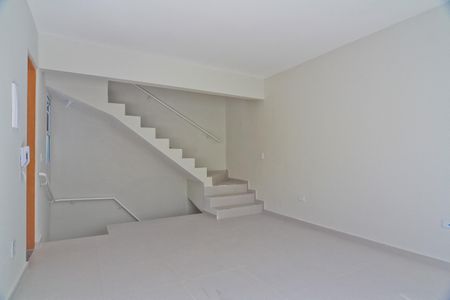 Sala de casa de condomínio para alugar com 2 quartos, 80m² em Vila Dom Pedro Ii, São Paulo
