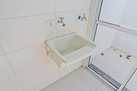 Casa de condomínio para alugar com 80m², 2 quartos e 1 vagaÁrea de Serviço