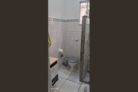 Banheiro de casa para alugar com 2 quartos, 139m² em Guadalupe, Rio de Janeiro