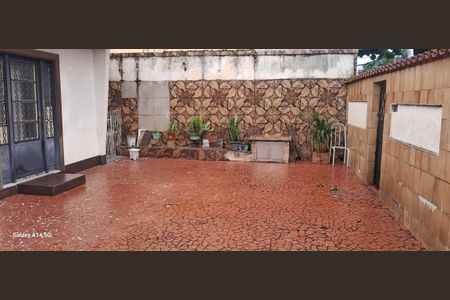 Casa para alugar com 139m², 2 quartos e 1 vaga Casa para alugar com 139m², 2 quartos e 1 vagaÁrea externa