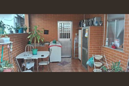 Casa para alugar com 139m², 2 quartos e 1 vaga Casa para alugar com 139m², 2 quartos e 1 vagaÁrea externa