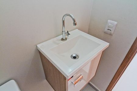 Casa de condomínio para alugar com 80m², 2 quartos e 1 vagaLavabo