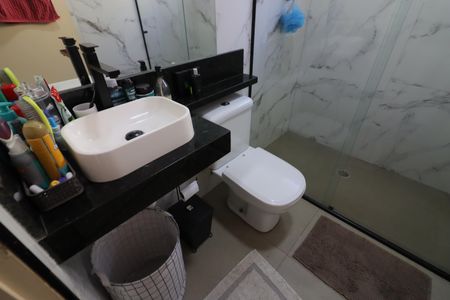 Casa à venda com 180m², 3 quartos e 2 vagasBanheiro 2