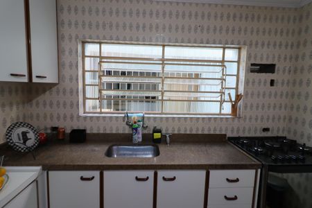 Casa à venda com 180m², 3 quartos e 2 vagasCozinha