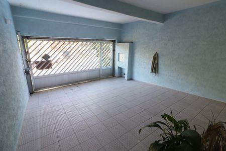 Casa à venda com 180m², 3 quartos e 2 vagasGaragem