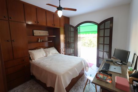Casa à venda com 180m², 3 quartos e 2 vagasSuite 1