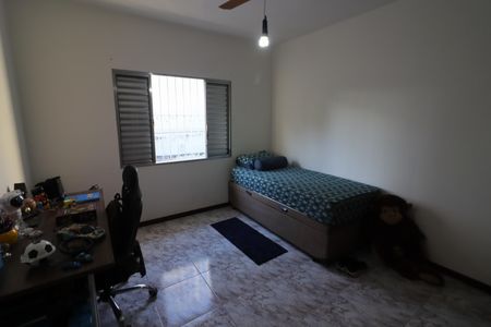 Casa à venda com 180m², 3 quartos e 2 vagasQuarto 3