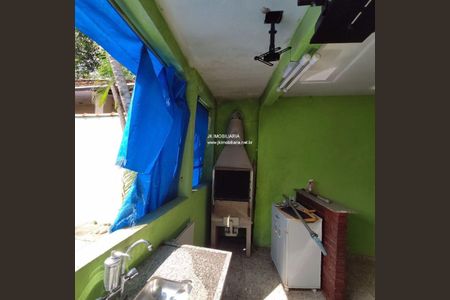 Casa à venda com 320m², 5 quartos e 2 vagas