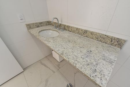 Apartamento à venda com 118m², 3 quartos e 2 vagasBanheiro da suíte