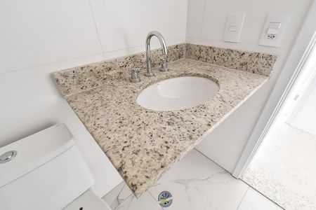 Apartamento à venda com 118m², 3 quartos e 2 vagasBanheiro social