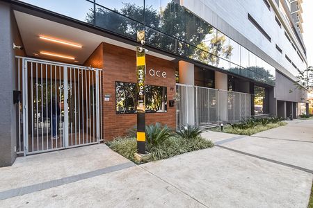 Apartamento à venda com 118m², 3 quartos e 2 vagasFachada e portaria