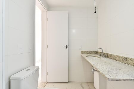Apartamento à venda com 118m², 3 quartos e 2 vagasBanheiro da suíte