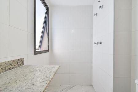 Apartamento à venda com 118m², 3 quartos e 2 vagasBanheiro da suíte