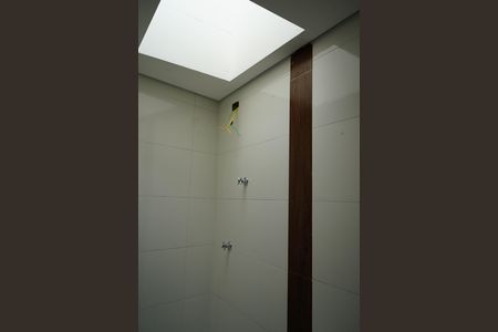 Casa de condomínio para alugar com 110m², 2 quartos e 1 vagaBanheiro da Suíte 1