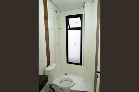 Casa de condomínio para alugar com 110m², 2 quartos e 1 vagaBanheiro da Suíte 2