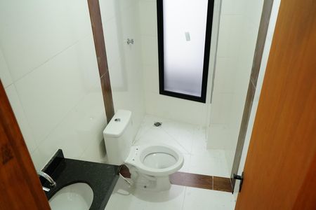 Casa de condomínio para alugar com 110m², 2 quartos e 1 vagaBanheiro da Suíte 2