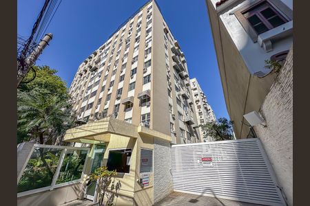 Apartamento para alugar com 150m², 4 quartos e 1 vaga