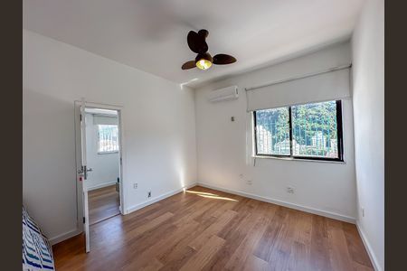 Apartamento para alugar com 150m², 4 quartos e 1 vaga