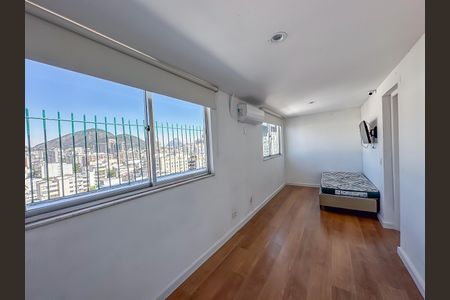 Apartamento para alugar com 150m², 4 quartos e 1 vaga