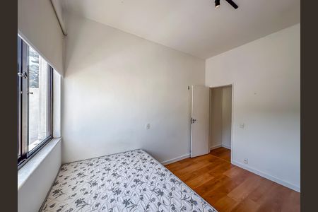 Apartamento para alugar com 150m², 4 quartos e 1 vaga