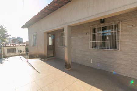 Casa para alugar com 390m², 3 quartos e 2 vagas