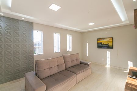Casa para alugar com 3 quartos, 390m² em Planalto, Belo Horizonte