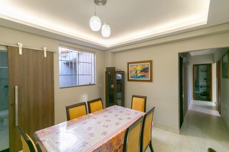 Casa para alugar com 390m², 3 quartos e 2 vagas