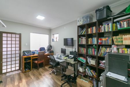 Casa para alugar com 390m², 3 quartos e 2 vagas