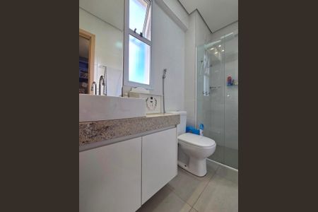 Apartamento à venda com 159m², 2 quartos e 3 vagas Apartamento à venda com 159m², 2 quartos e 3 vagasSuíte 2 - Banheiro