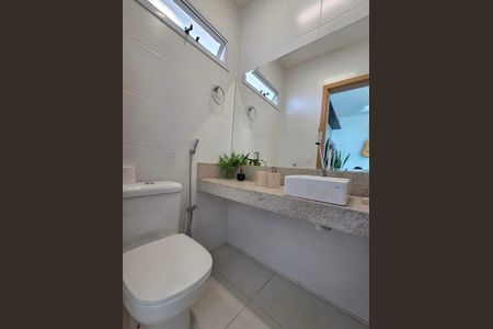 Apartamento à venda com 159m², 2 quartos e 3 vagas Apartamento à venda com 159m², 2 quartos e 3 vagasLavabo