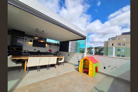 Apartamento à venda com 159m², 2 quartos e 3 vagas Apartamento à venda com 159m², 2 quartos e 3 vagasCobertura