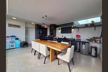 Apartamento à venda com 159m², 2 quartos e 3 vagas Apartamento à venda com 159m², 2 quartos e 3 vagasCobertura