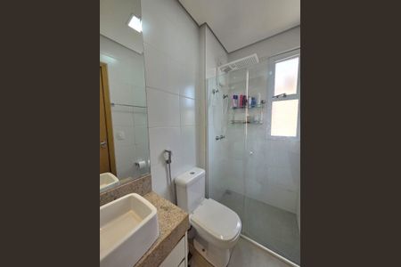 Apartamento à venda com 159m², 2 quartos e 3 vagas Apartamento à venda com 159m², 2 quartos e 3 vagasSuíte 1 - Banheiro
