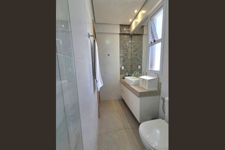 Apartamento à venda com 159m², 2 quartos e 3 vagas Apartamento à venda com 159m², 2 quartos e 3 vagasSuíte 2 - Banheiro