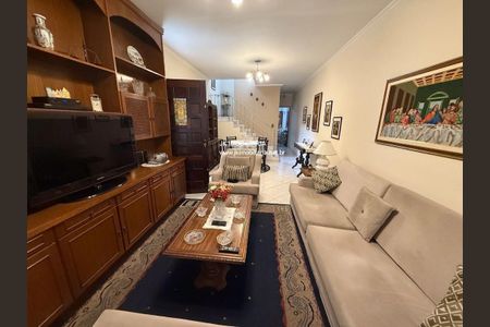Casa à venda com 3 quartos, 160m² em Vila Sabrina, São Paulo