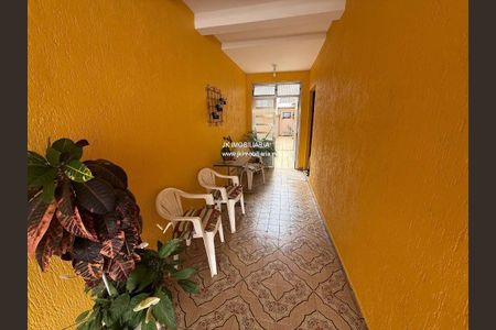 Casa à venda com 160m², 3 quartos e 2 vagas