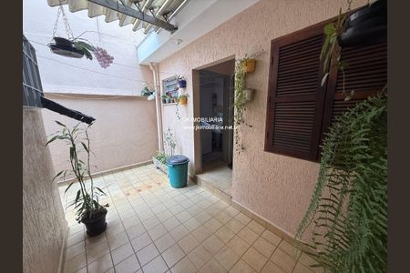 Casa à venda com 160m², 3 quartos e 2 vagas