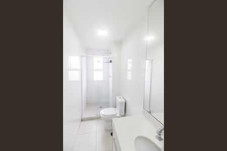 Banheiro 2 de apartamento para alugar com 2 quartos, 74m² em Alphaville Empresarial, Barueri