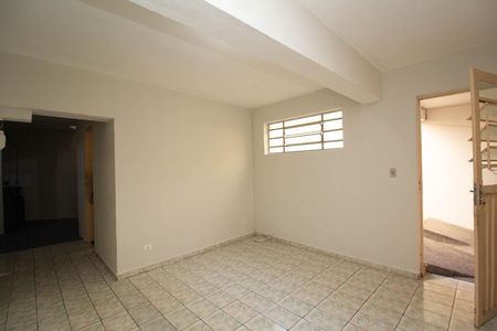 Casa para alugar com 58m², 2 quartos e sem vagaSala