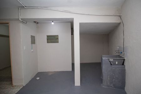 Casa para alugar com 58m², 2 quartos e sem vagaÁrea de Serviço