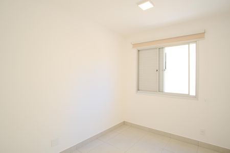 Quarto 2 de apartamento para alugar com 2 quartos, 44m² em Penha de França, São Paulo