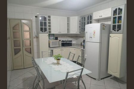 Casa à venda com 3 quartos, 120m² em Vila Medeiros, São Paulo