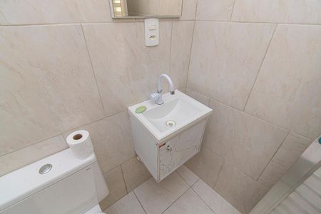 Casa para alugar com 40m², 1 quarto e 1 vaga Casa para alugar com 40m², 1 quarto e 1 vagaBanheiro