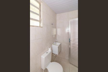 Casa para alugar com 40m², 1 quarto e 1 vaga Casa para alugar com 40m², 1 quarto e 1 vagaBanheiro