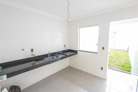 Cozinha de casa à venda com 2 quartos, 75m² em Jardim Leblon, Belo Horizonte