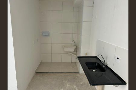Cozinha de apartamento à venda com 2 quartos, 35m² em Usina Piratininga, São Paulo