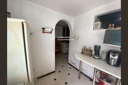 Casa à venda com 2 quartos, 300m² em Vila Nivi, São Paulo